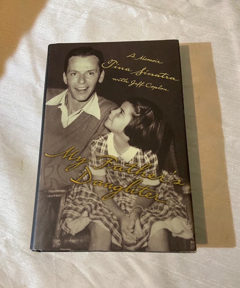 My fathers daughter: a memoir